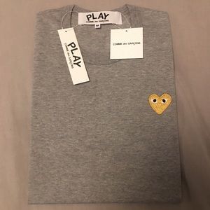 Comme Des Garcons PLAY Gray t-shirt Gold Heart